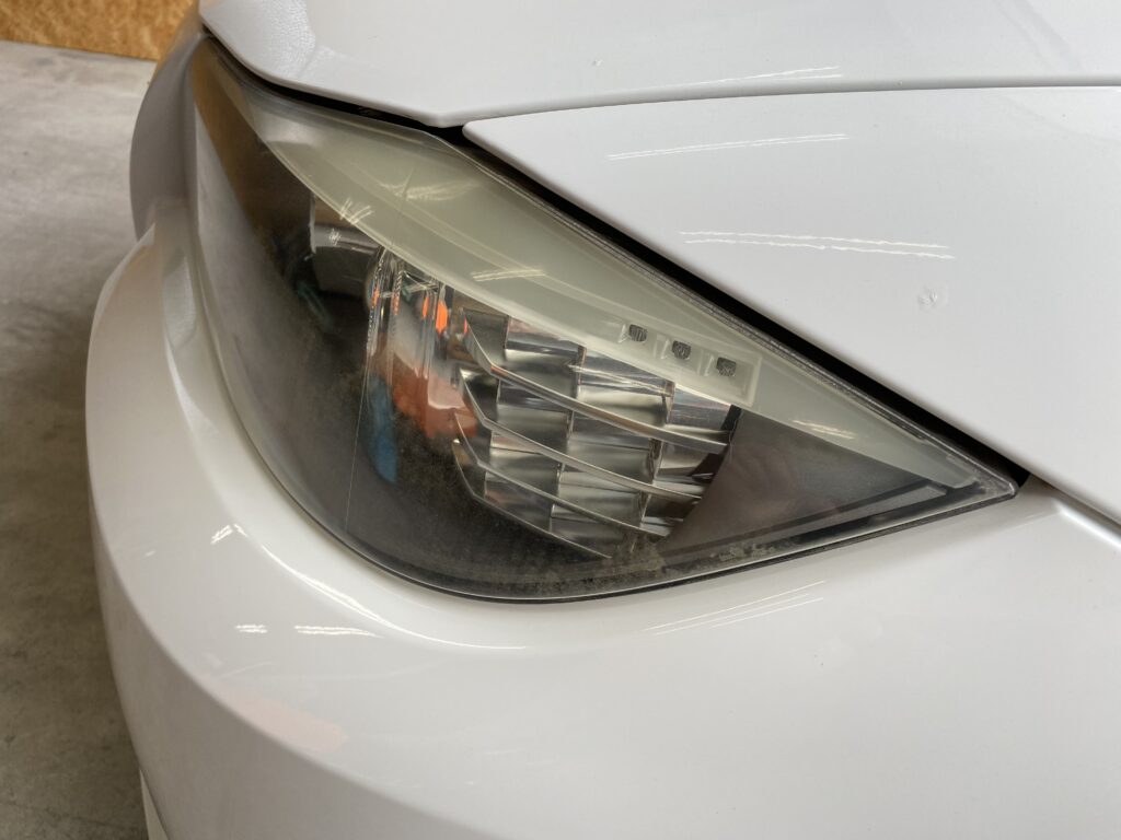BMWヘッドライト黄ばみ