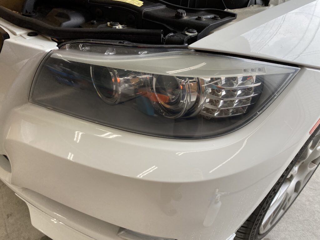 BMWヘッドライトリペア