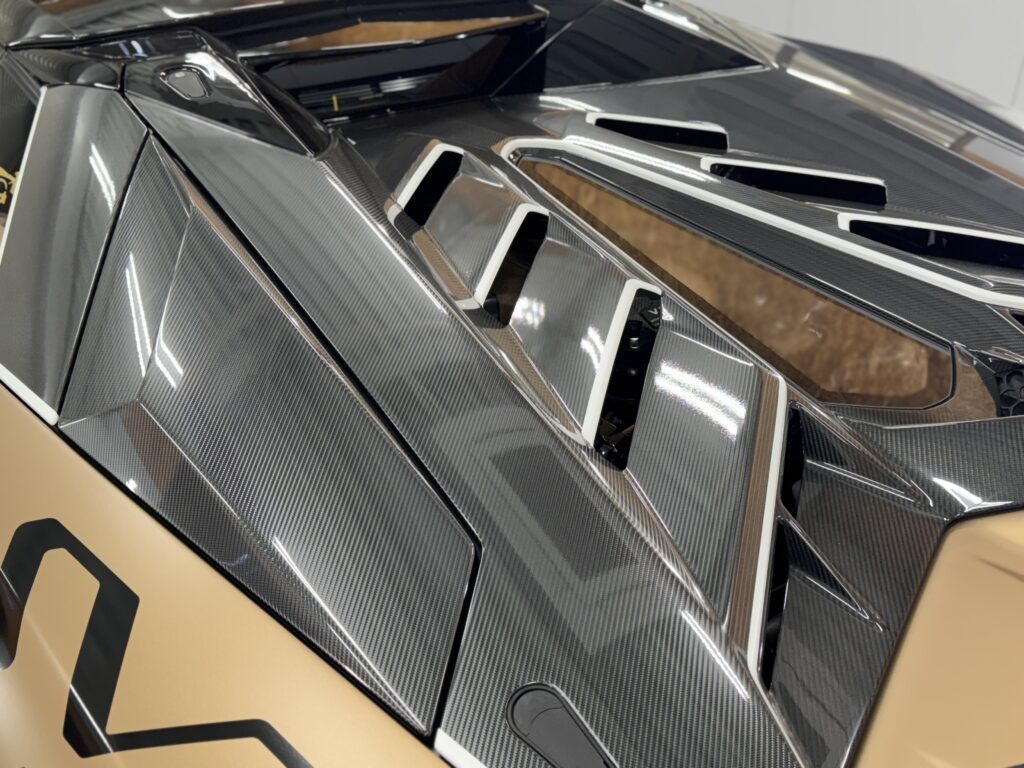 ランボルギーニカーボンプロテクション施工