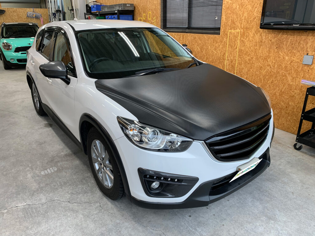 CX5ボンネットラッピング
