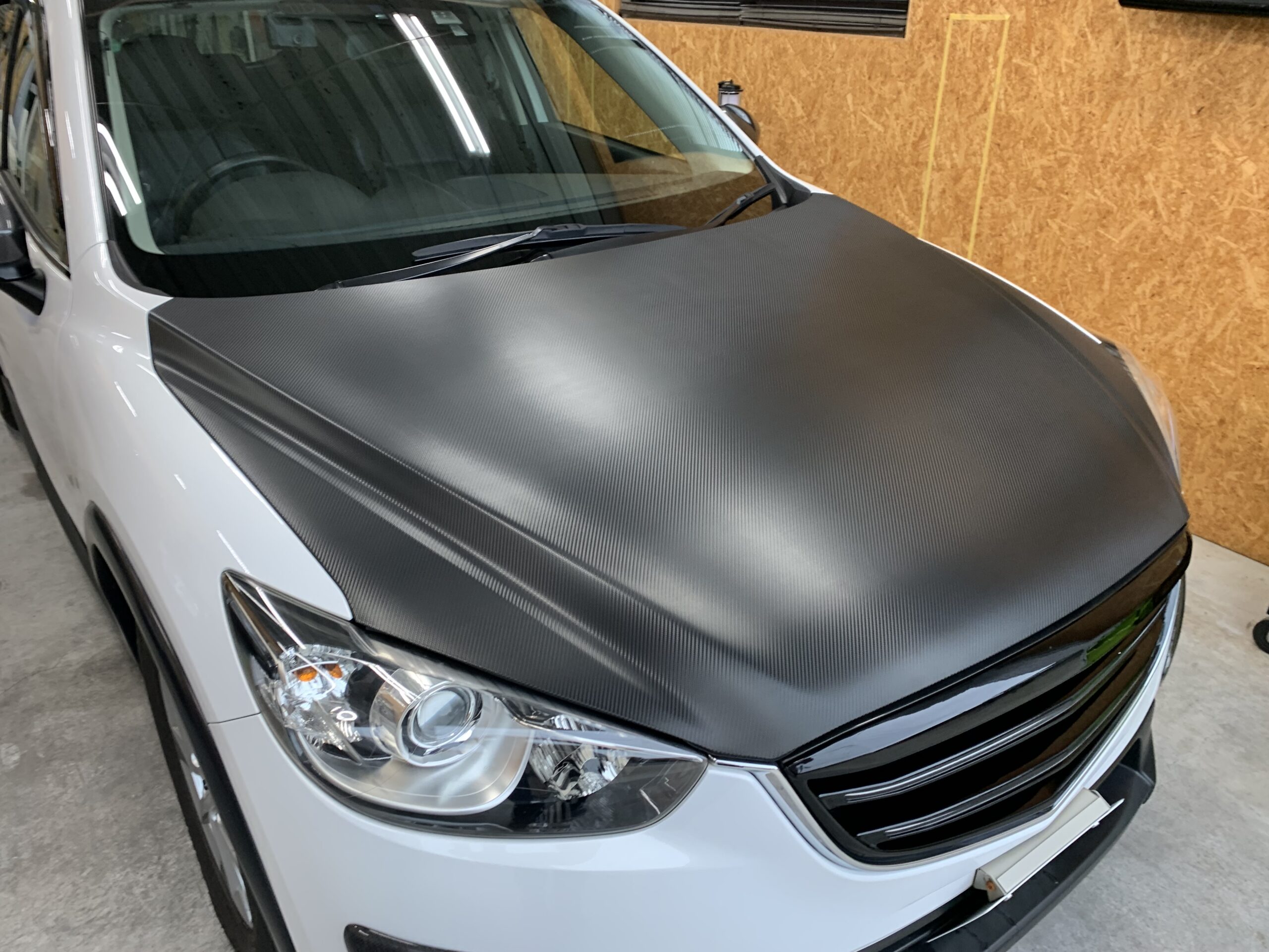 CX5ボンネットラッピング