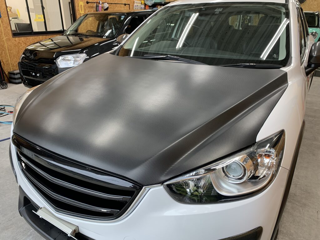 CX5ボンネットラッピング
