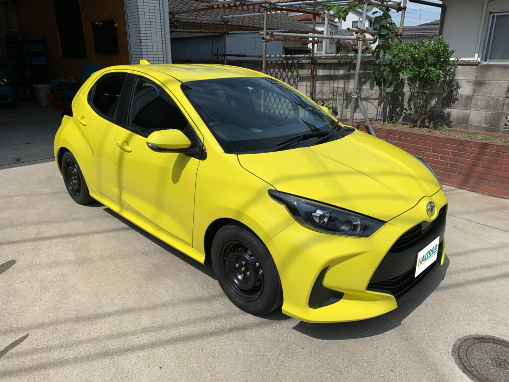 ヤリスフルラッピング