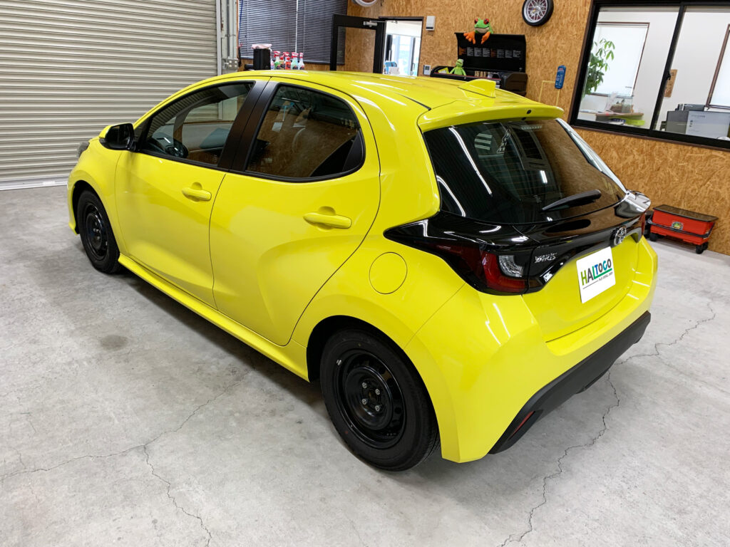 ヤリスフルラッピング