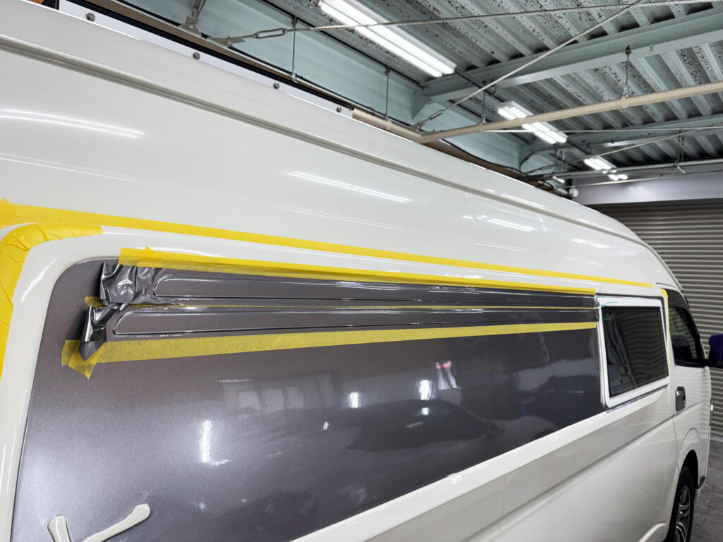 ハイエースパートラッピング