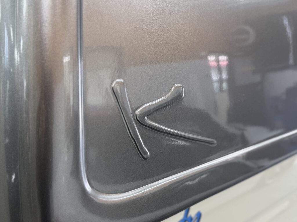 ハイエースパートラッピング