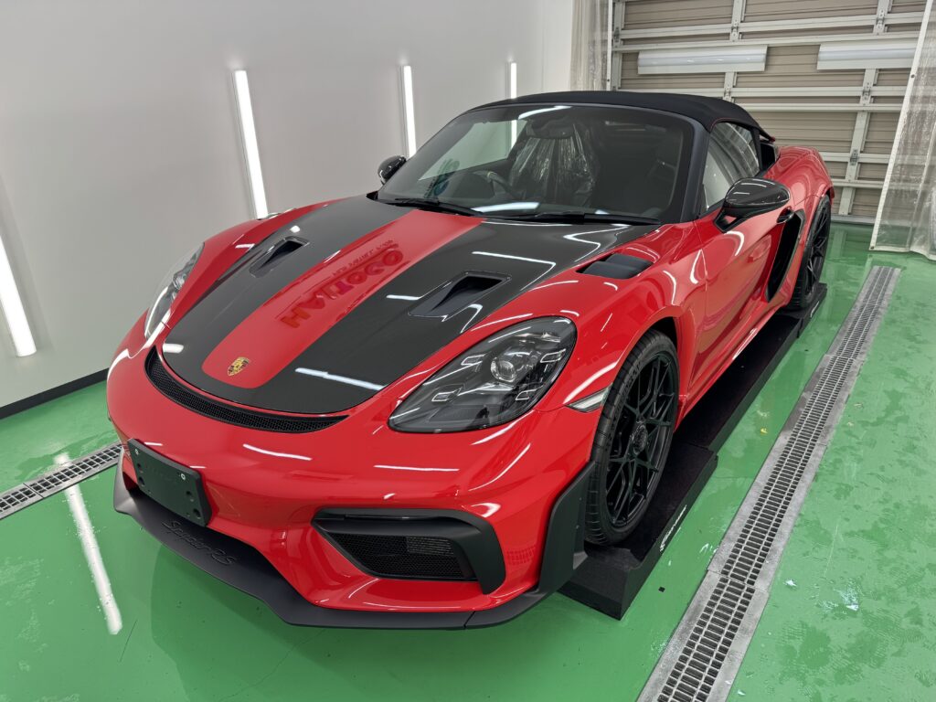 Porsche 718 Spyder RS プロテクションフィルム施工後 フロント斜め写真