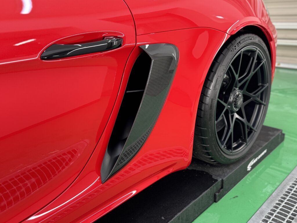 718 Spyder RS サイドインテーク周辺PPF施工後