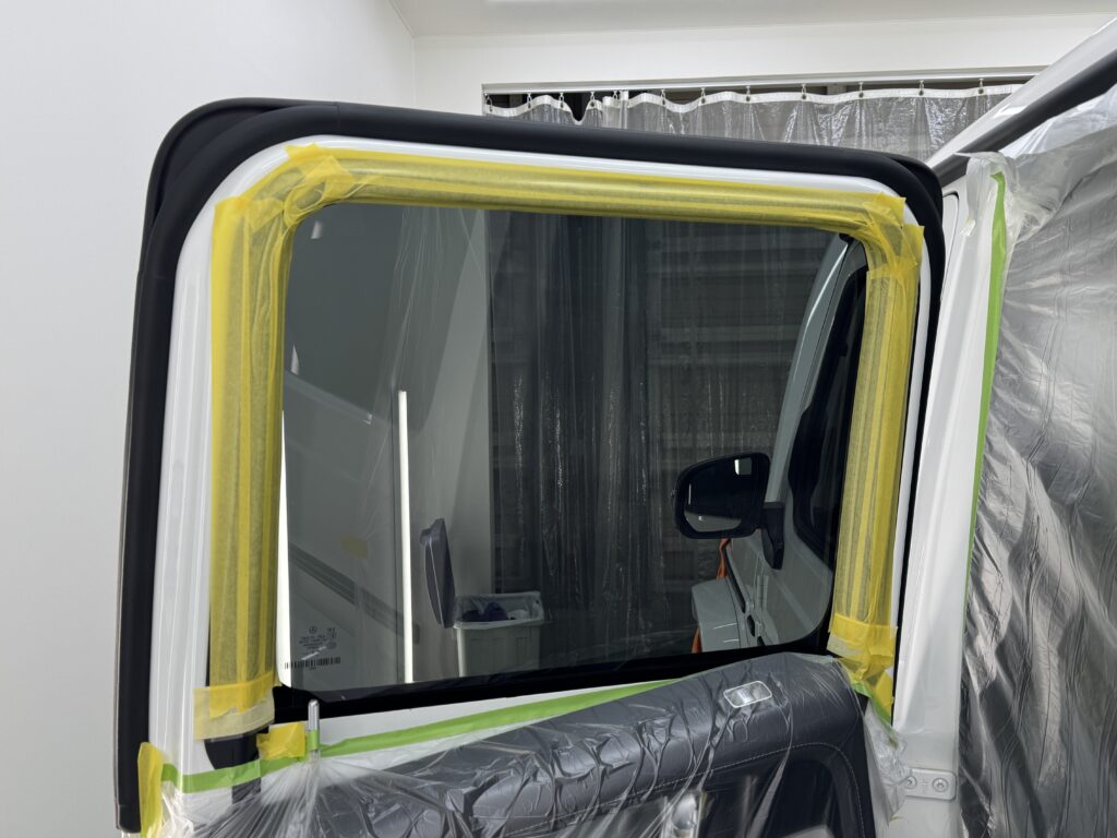 Mercedes-Benz G450d リアドアガラス スモークフィルム施工前