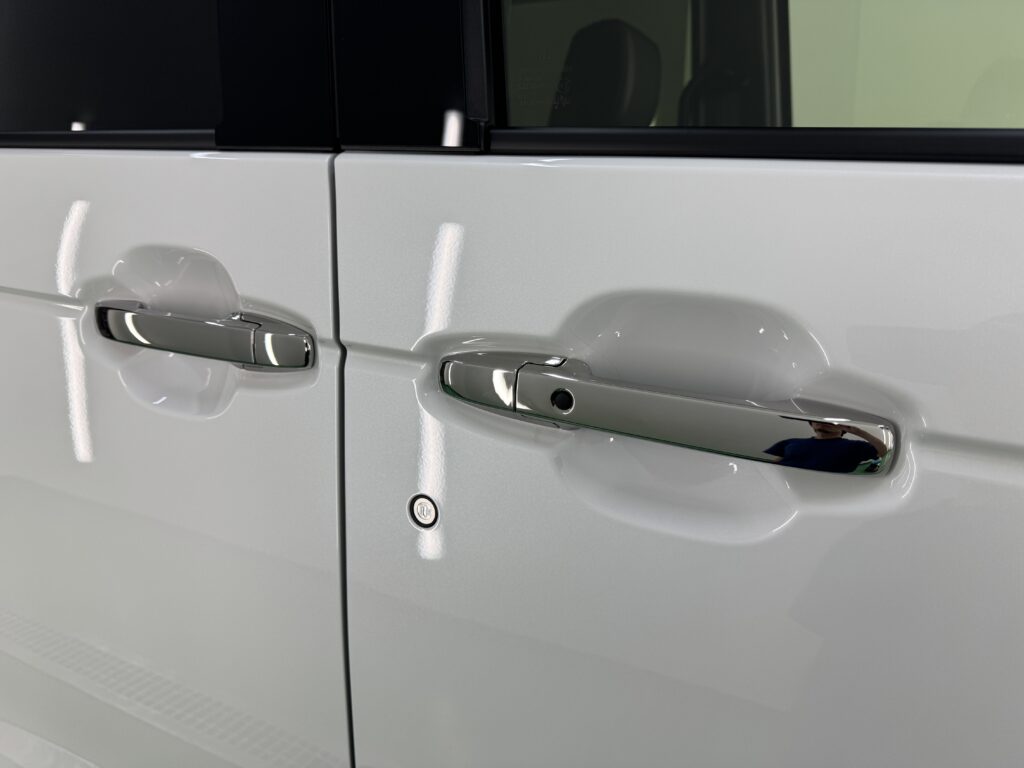 HONDA N-BOXのドアハンドル周りにドアカップPPFを施工した完成写真