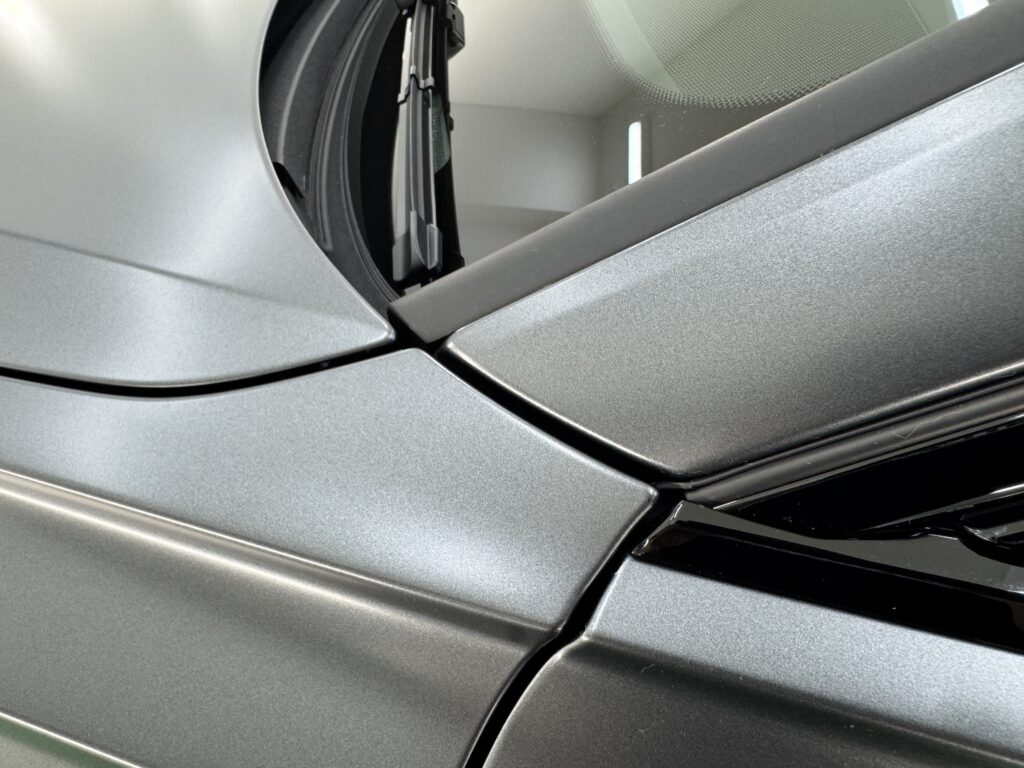 アウディ RS6 ピラー周辺へフルプロテクションフィルムを施工した仕上がり