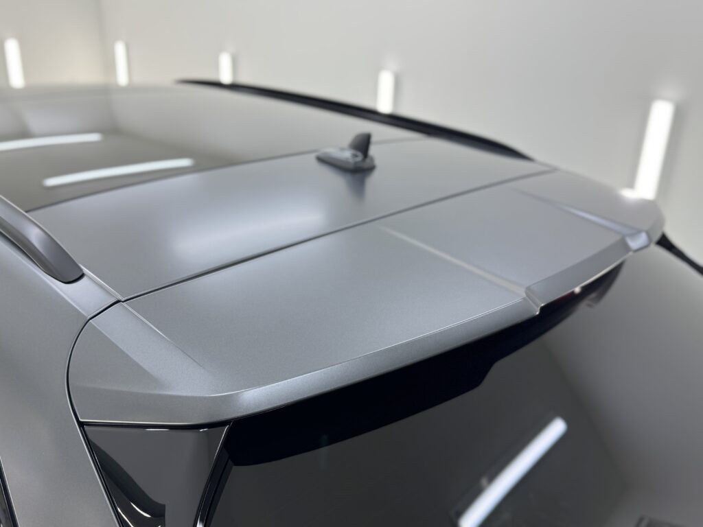 アウディ RS6 ルーフへフルプロテクションフィルムを施工した仕上がり