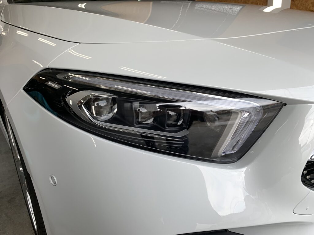 メルセデス・ベンツ A200dのヘッドライトPPF施工後の仕上がり