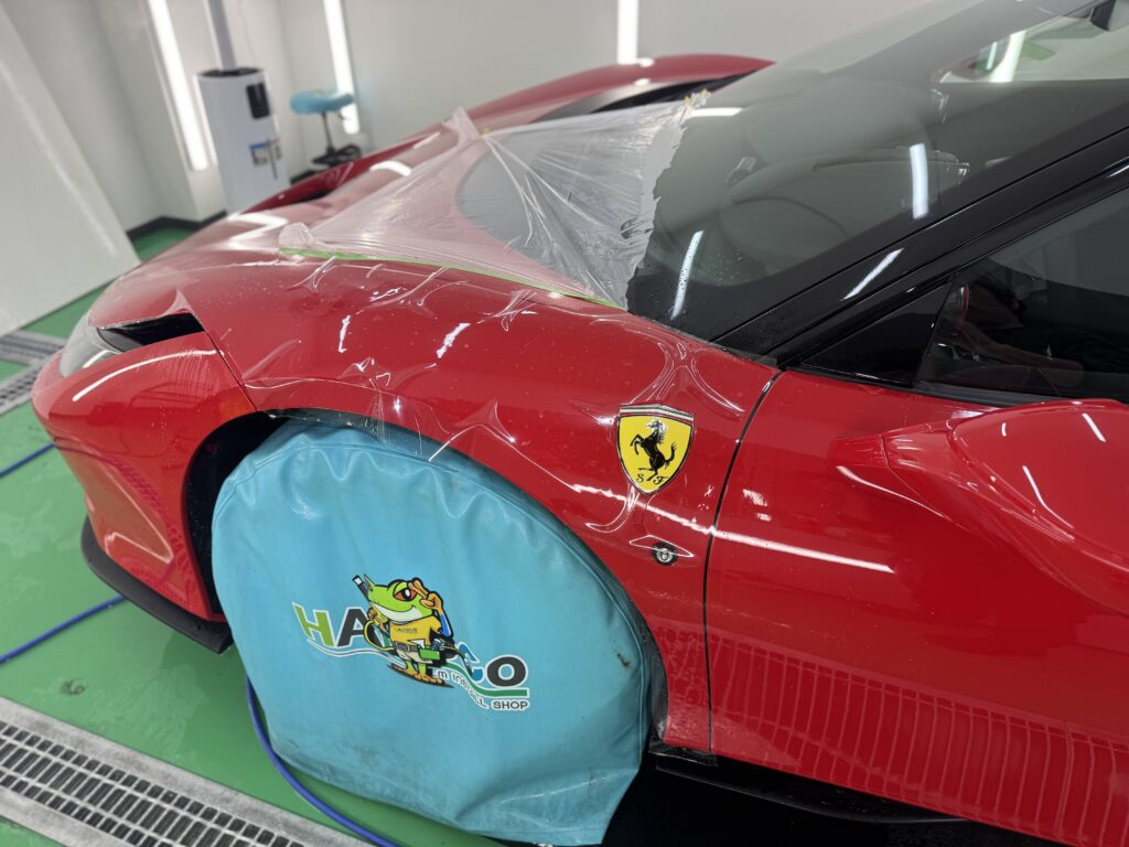 Ferrari F8 Tributo フロントフェンダーへのGLOBALプロテクションフィルム施工