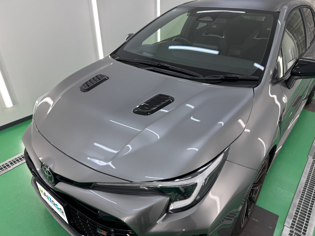 TOYOTA GRカローラ カーボンラッピング施工前のボンネット