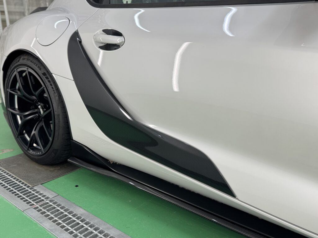 GR Supra ドアサイドガーニッシュ ブラックカーボンPPF完成