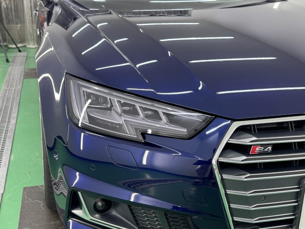 Audi S4 ヘッドライトリペア後にブラックヴァイオレットPPFを施工した状態