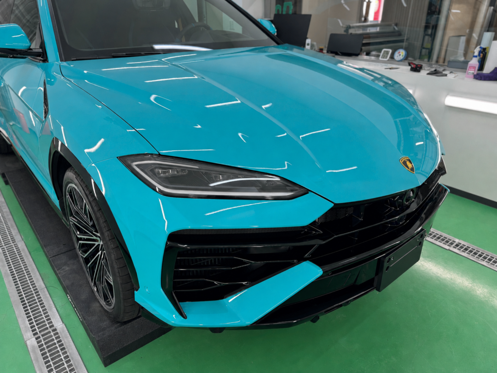 Lamborghini Urus SE フロントフルPPFとガラスプロテクション施工完成