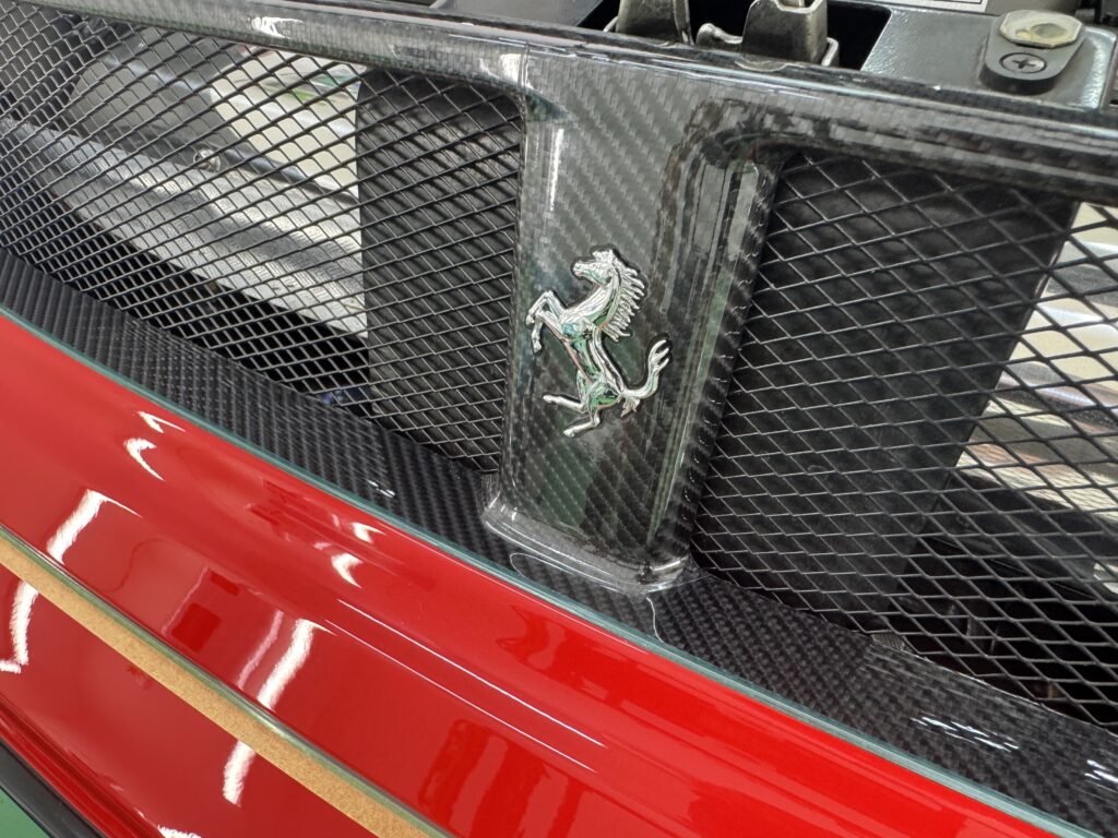 フェラーリF430リアバンパーのグロスカーボンPPF施工で捨て貼りを行った部分