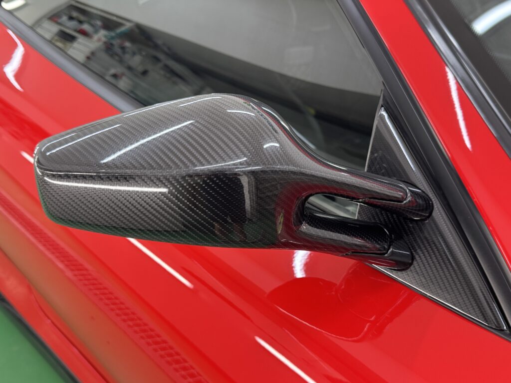 グロスカーボンPPFを本体とベースまで施工したフェラーリF430ドアミラー完成