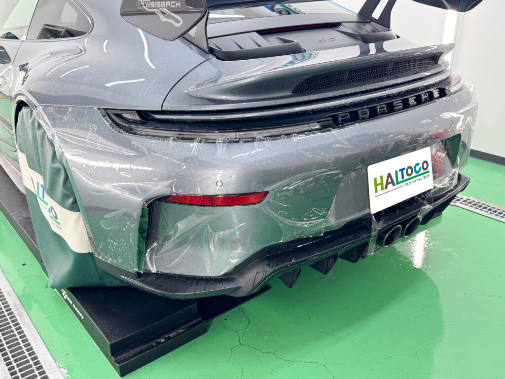 ポルシェ911 GT3 リアバンパーへのプロテクションフィルム施工