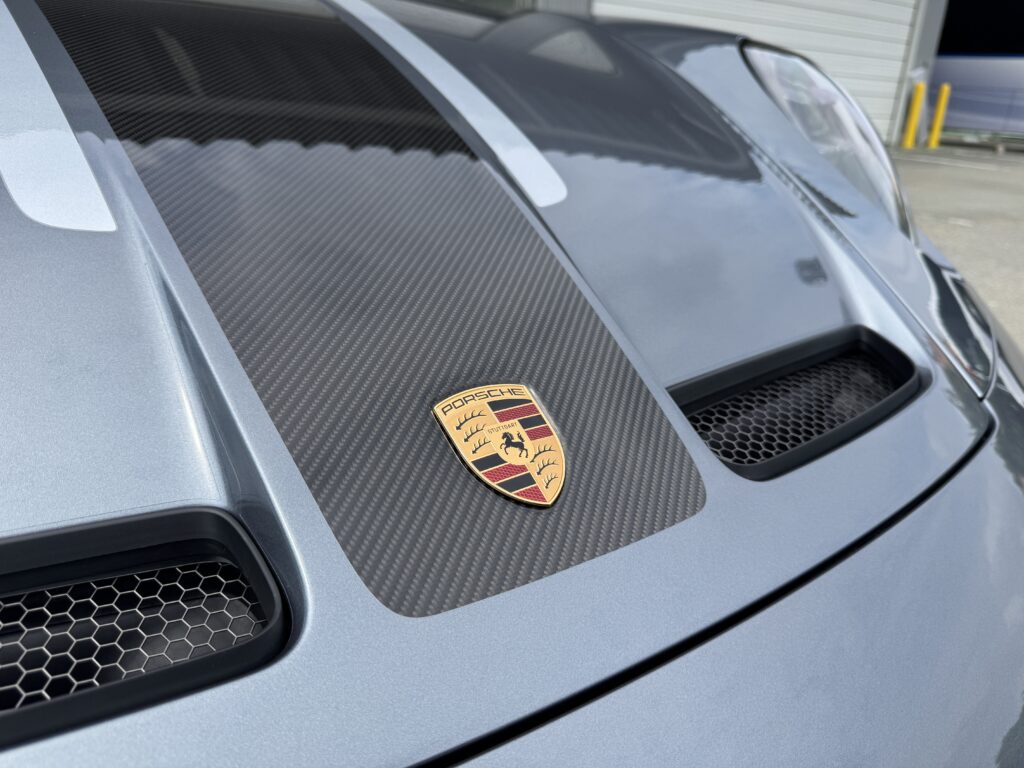 PPF施工後のポルシェ911 GT3 カーボンボンネット