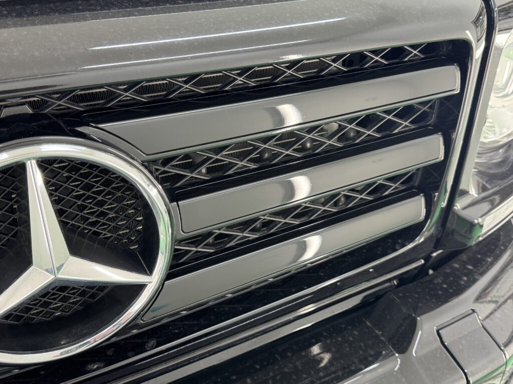 G350d フロントグリル メッキ ブラックアウト ラッピング施工後