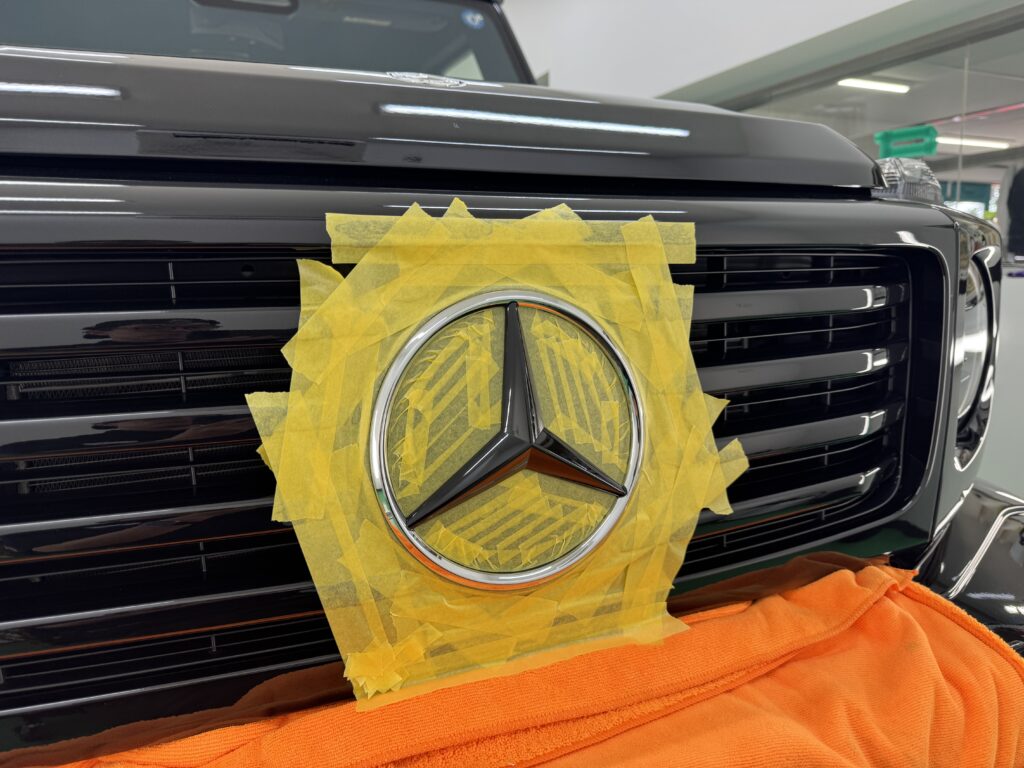 G450d ベンツマーク 中央スター部分 ブラックアウト施工後