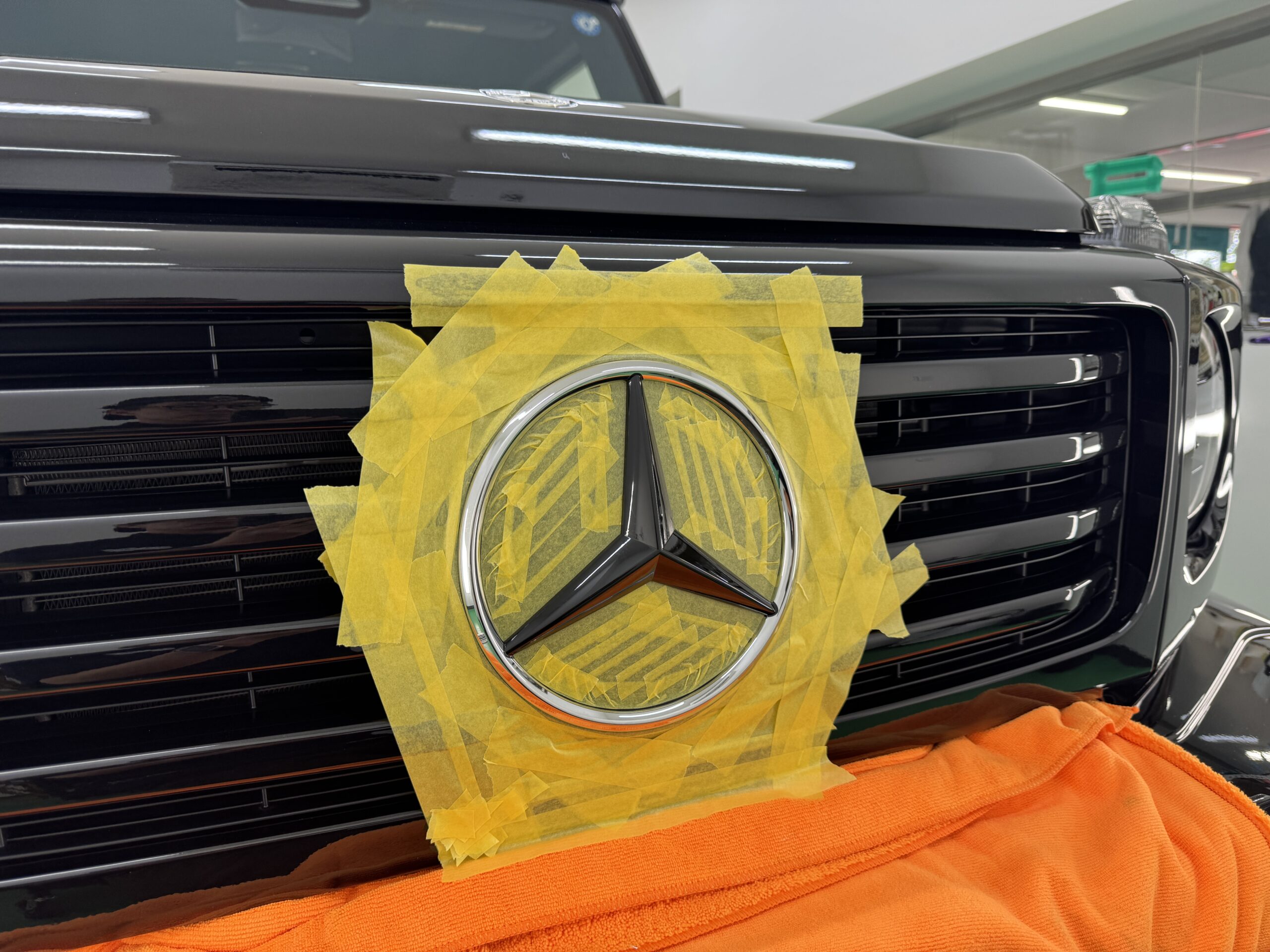 G450d ベンツマーク 中央スター部分 ブラックアウト施工後