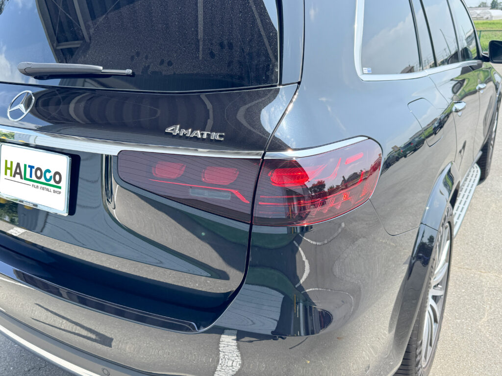メルセデス・ベンツ GLS450d スモークPPF施工後のリアビュー