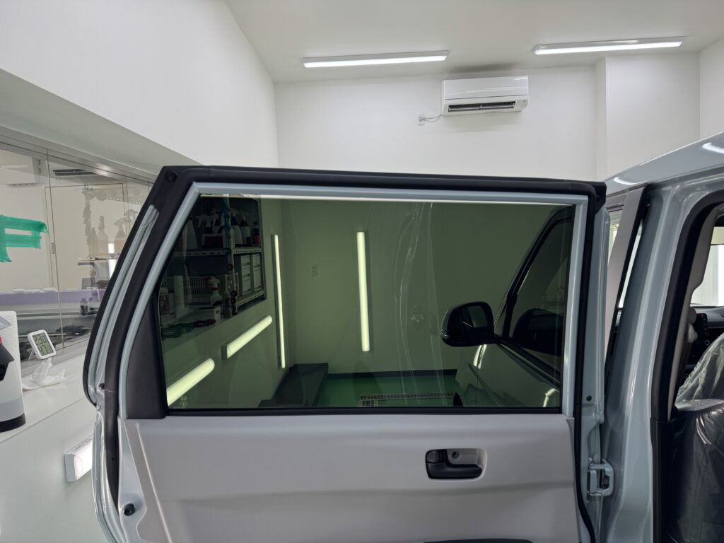ホンダ N-ONE リアドアガラス ウィンコスプレミアム HCD-30G施工後