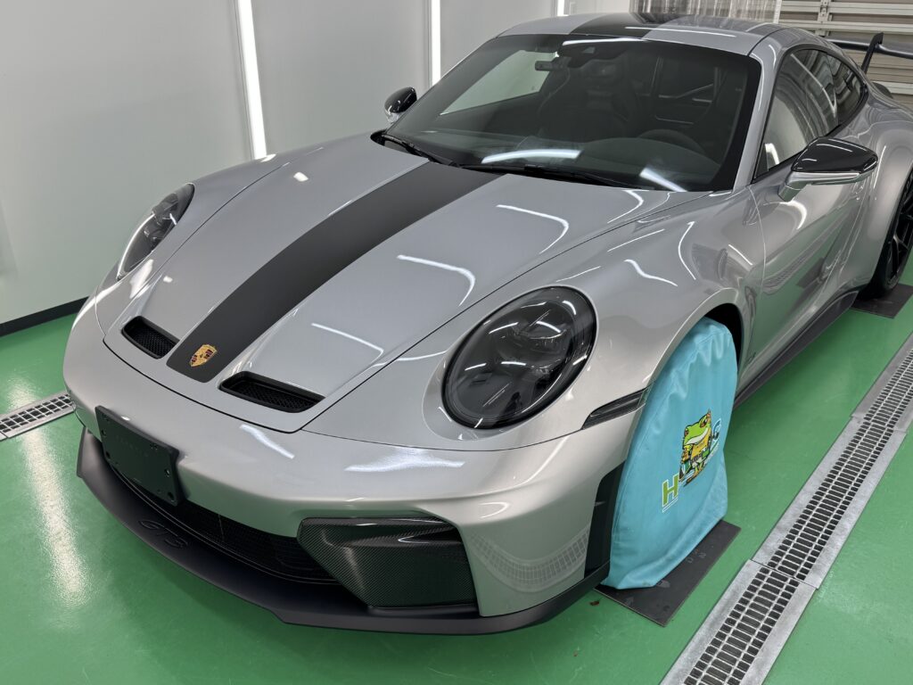 フロントフルPPF施工を終えたポルシェ 911 GT3の完成写真