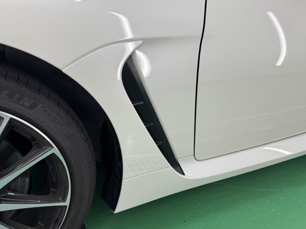 トヨタ GR86のストーンガード施工後のフロントフェンダー